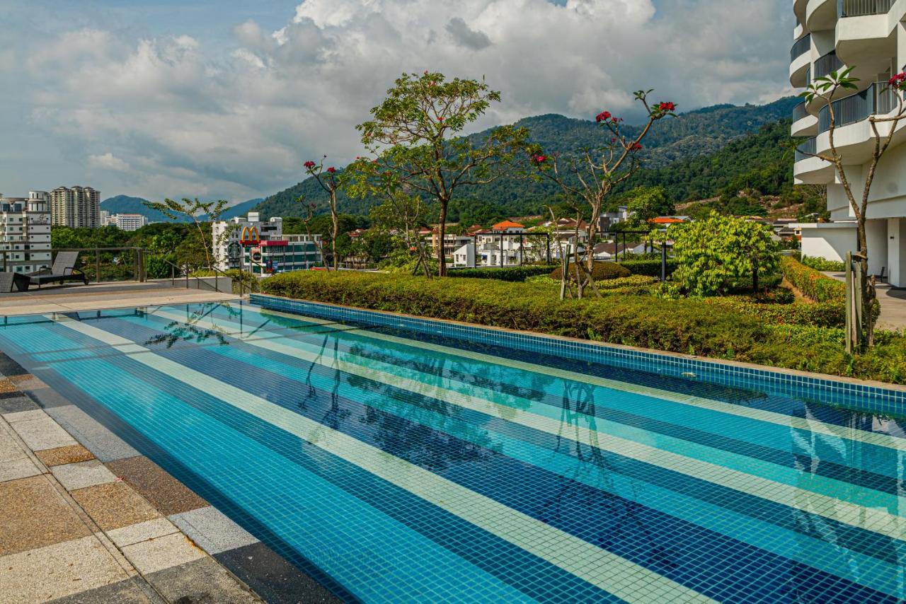Fantasy Funland Retreat By The Only Bnb Tanjung Tokong Buitenkant foto